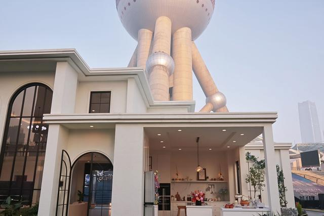 《恋与深空》二周年沉浸式主题展“临空别墅”。叠纸游戏供图