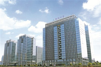 贵阳公交公司大楼。 杨光伟 摄