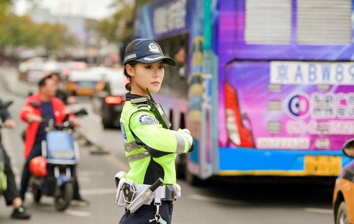 女铁骑交警在交通疏导、应急处置中发挥了重要作用。北京交警供图