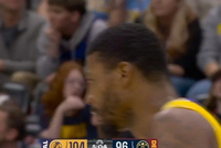 掘金五分钟没得分了！斯玛特底角三分再中 湖人一波12-0
