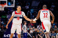 TA记者：预计奇才在交易截止日前会继续活跃 他们愿意接手大合同