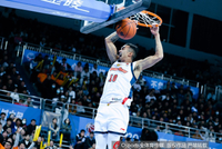 统治级表现！奎因26中18狂轰42分7板8助4断 正负值+24最高