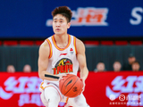 无力回天！姜伟泽18中10拿到27分 三分9中5
