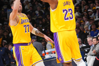 詹姆斯：掘金首节的三分简直投疯了 下半场我们提升了防守强度