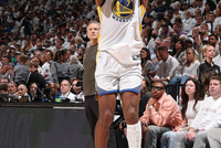 最大落后30分！希尔德连续两记三分自信轰进 勇士追到只差7分