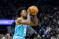 美记：近几天塞克斯顿、A·西蒙斯和科比·怀特与快船联系在一起