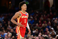 三双预警！杰伦·约翰逊半场11中5得16分9板6助 正负值+9全队最高