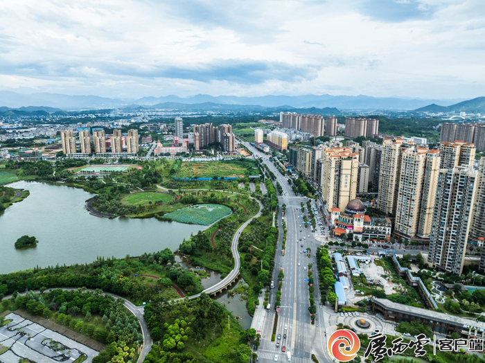 贺州市城市风貌。钟国伟 摄