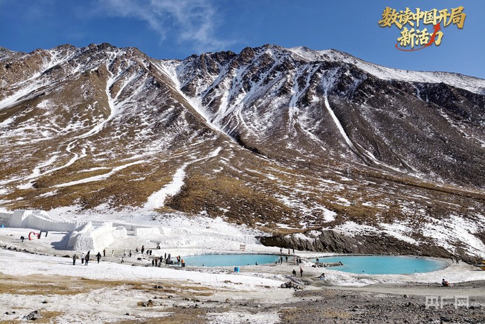 �ο��ڸ�ʲ��ѩ�徰�����ĺ����������գ���������� �ź��� �㣩