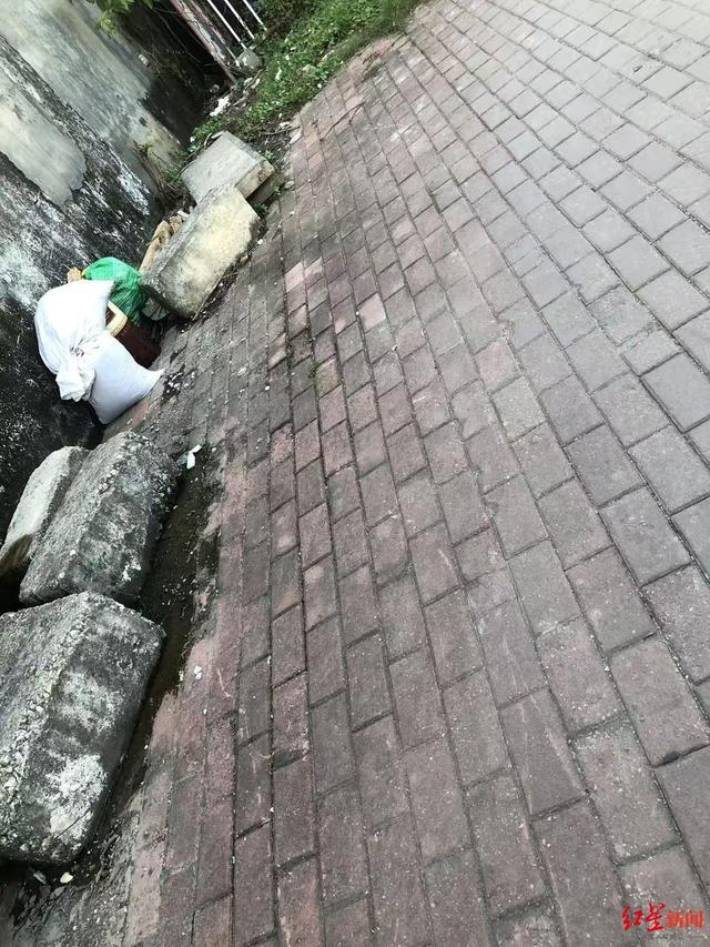 　张克明晕倒的地方