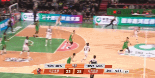 机敏！付豪被帽 赵继伟1抢3点到前场篮板补篮打进加罚