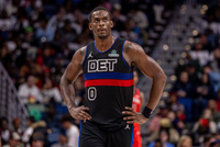 又是吃饱饱的一天！杜伦半场14分钟 6中5拿到10分5篮板