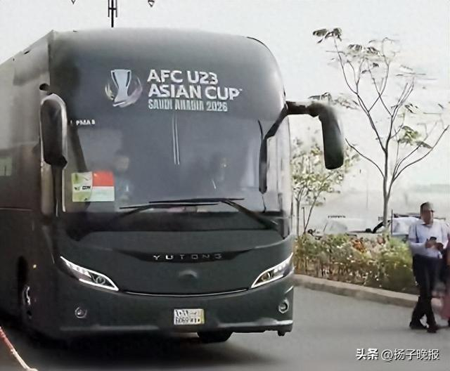 来源：新华社、足球报、长安街知事