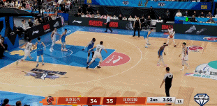 按不住了？邹雨宸切入双手暴扣2+1 激情怒吼