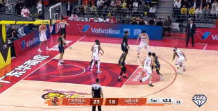 外线开炮！于米提连续三分命中 山西打出11-2迅速迫近比分