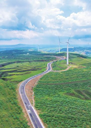 长城一号旅游公路右玉段（资料图片）。