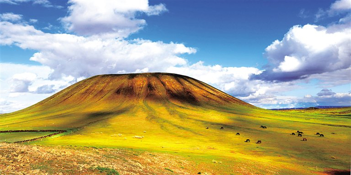 乌兰哈达火山。察哈尔右翼后旗融媒体中心供图