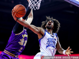 拼尽全力！富兰克林·杰克逊17中9空砍28分 末节独得15分
