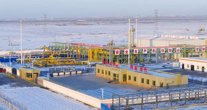 大雪之后的温集桑储气库群。