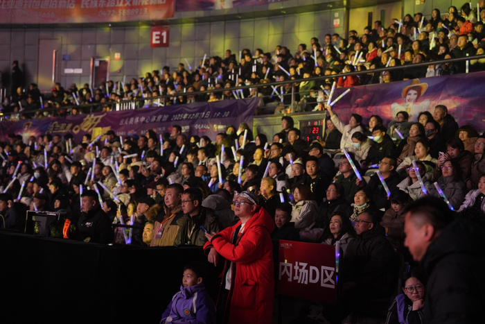 演唱会现场座无虚席