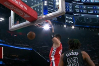 吃爽了！祖巴茨接哈登击地妙传转身双手暴扣打停篮网