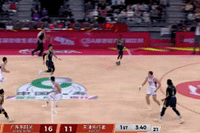 摧枯拉朽！焦泊乔接球顺下 起飞闪过防守暴力灌筐