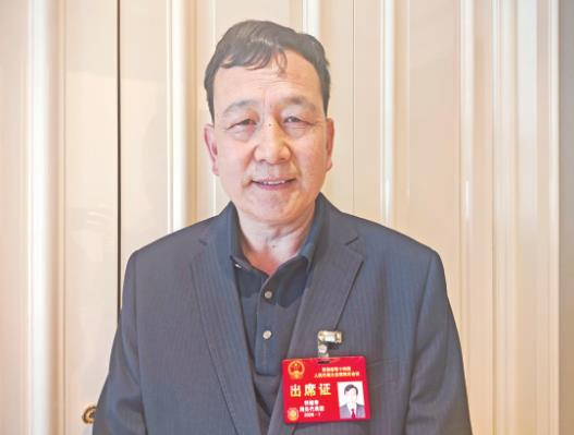范程程 摄
