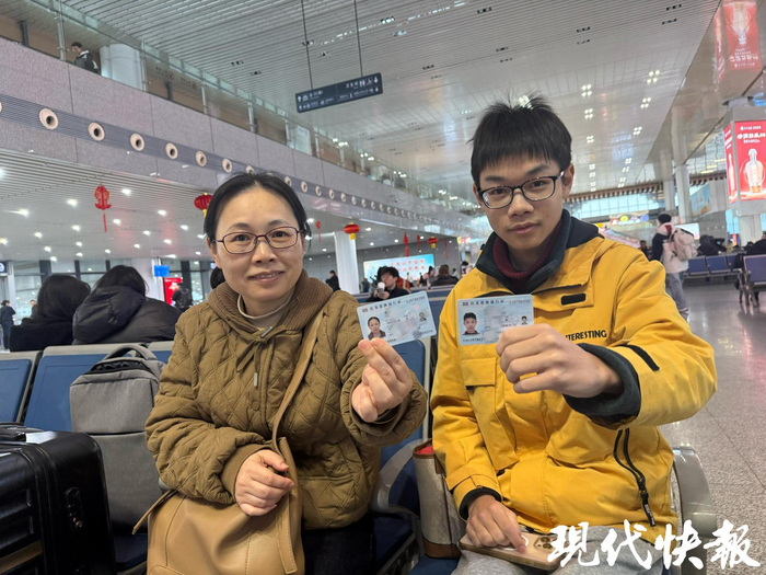 乘客赵同学母子