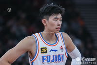 状态很不好！邹阳出战27分钟11中3&amp;三分6中0 正负值-22