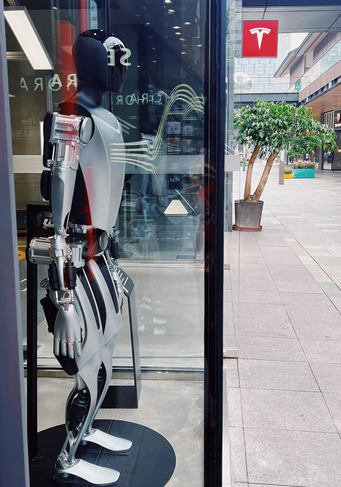 特斯拉人形机器人（图片来源：每日经济新闻 曲恺艺 摄）