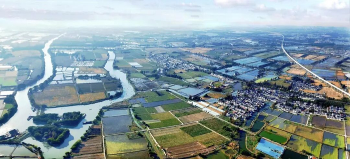 滩荡圩田航拍图——练塘牛头闸视角。