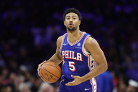 场均13.3分3.8板！76人迎战雄鹿 格莱姆斯因右脚踝扭伤缺阵