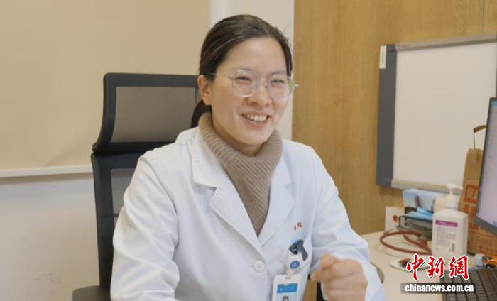 同济大学附属同济医院心血管内科副主任医师严文文接受记者采访。杨海燕 摄