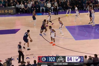 鸣金收兵！比赛剩5分钟快船领先20分 卢换上第三阵容