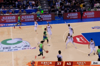 2个精彩妙传！谷泽浴先击地郑昊燃单臂劈扣 再直塞赖俊豪双手暴扣