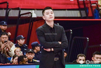 杨鸣：在篮球产业链里教练处在低端 球员没发挥能力就是教练责任