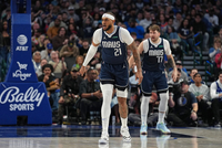 帕金斯：湖人距离争冠只差一个加福德式的合格中锋 艾顿不行