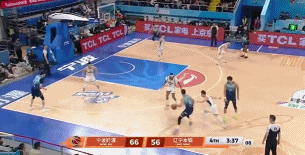 今天打爽 了！鲁吐布拉强攻2+1 秀肌肉怒吼