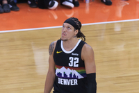 腿筋再次受伤！阿德尔曼：戈登极度沮丧 对他和球队而言都是打击