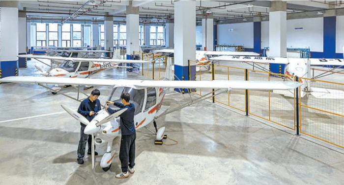 福建华东航空智造基地发力低空经济领域（陈琳摄）