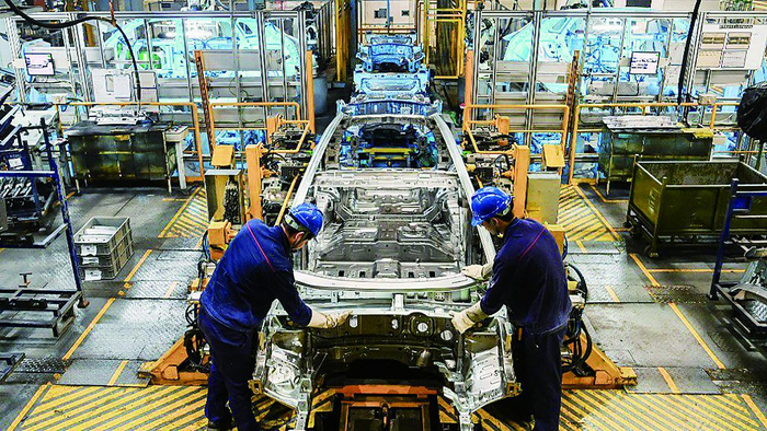     两江新区长安汽车二工厂，多项科技创新得以应用。