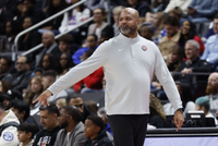 比克斯塔夫：詹金斯赢得了球队一席之地 相信他剩余赛季都能出战