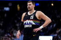 泰伦·卢：约基奇是联盟最佳球员 他复出将会给我们防守带来挑战