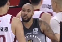 也就你能看！摩尔14中9拿下24分1板4助 正负值-31