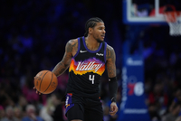 髋部挫伤！狄龙：杰伦·格林一直没能迎来转机 这真的很让人遗憾