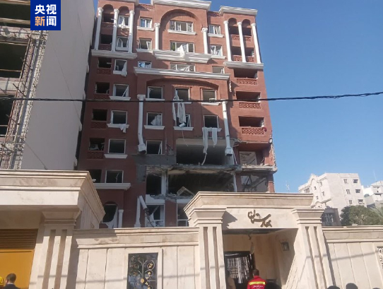 △31日，伊朗阿巴斯港一楼房发生爆炸