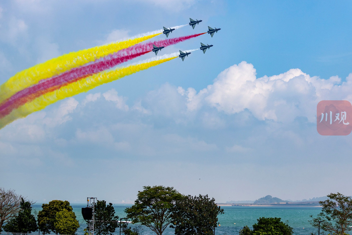 中国空军八一飞行表演队检验飞行训练