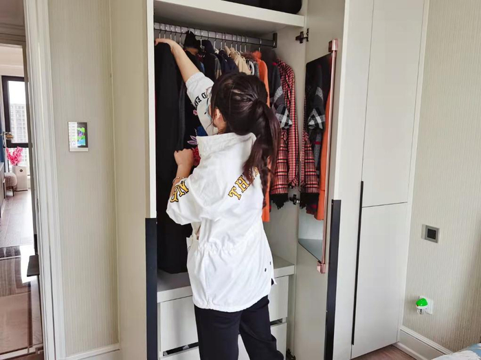 　　这是整理收纳师在整理收纳工作中。新华社发