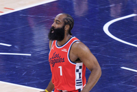 船记：由于哈登去年提前续约1+1 所以他现在没有提前续约资格