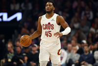 美记：骑士管理层已向队内多位成员经济团队保证 他们不会被交易